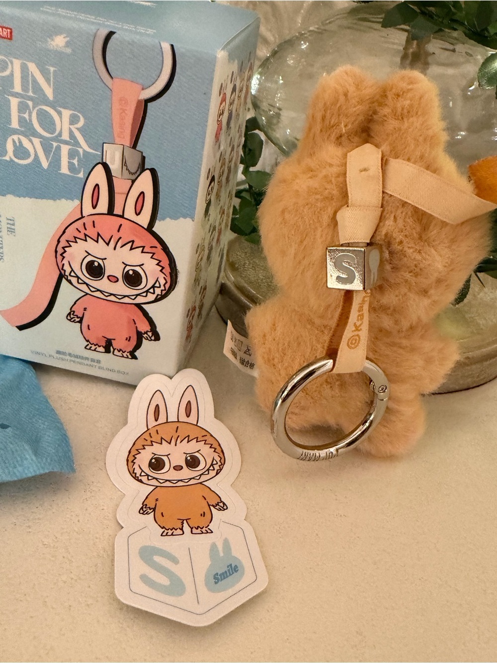 Pop Mart Pin For Love Letter S - Picture 2 of 7